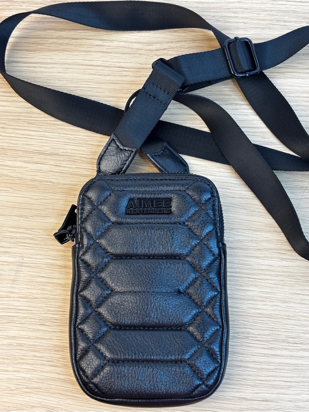 Aimee Kestenberg Capri Quilted Leather Crossbody Phone Bag Like New!